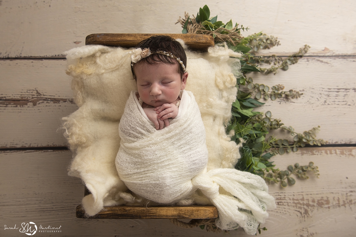 La séance photo naissance de bébé Julia, Photographe nouveau-né, naissance, bébé sur Montpellier, Nîmes, Béziers, l'Hérault, le Gard, photographe nouveau-né, photographe bébé, photographe naissance, séance photo bébé, séance photo naissance, séance photo bébé, studio photo, Montpellier, nîmes, hérault, gard, béziers, sète, occitanie