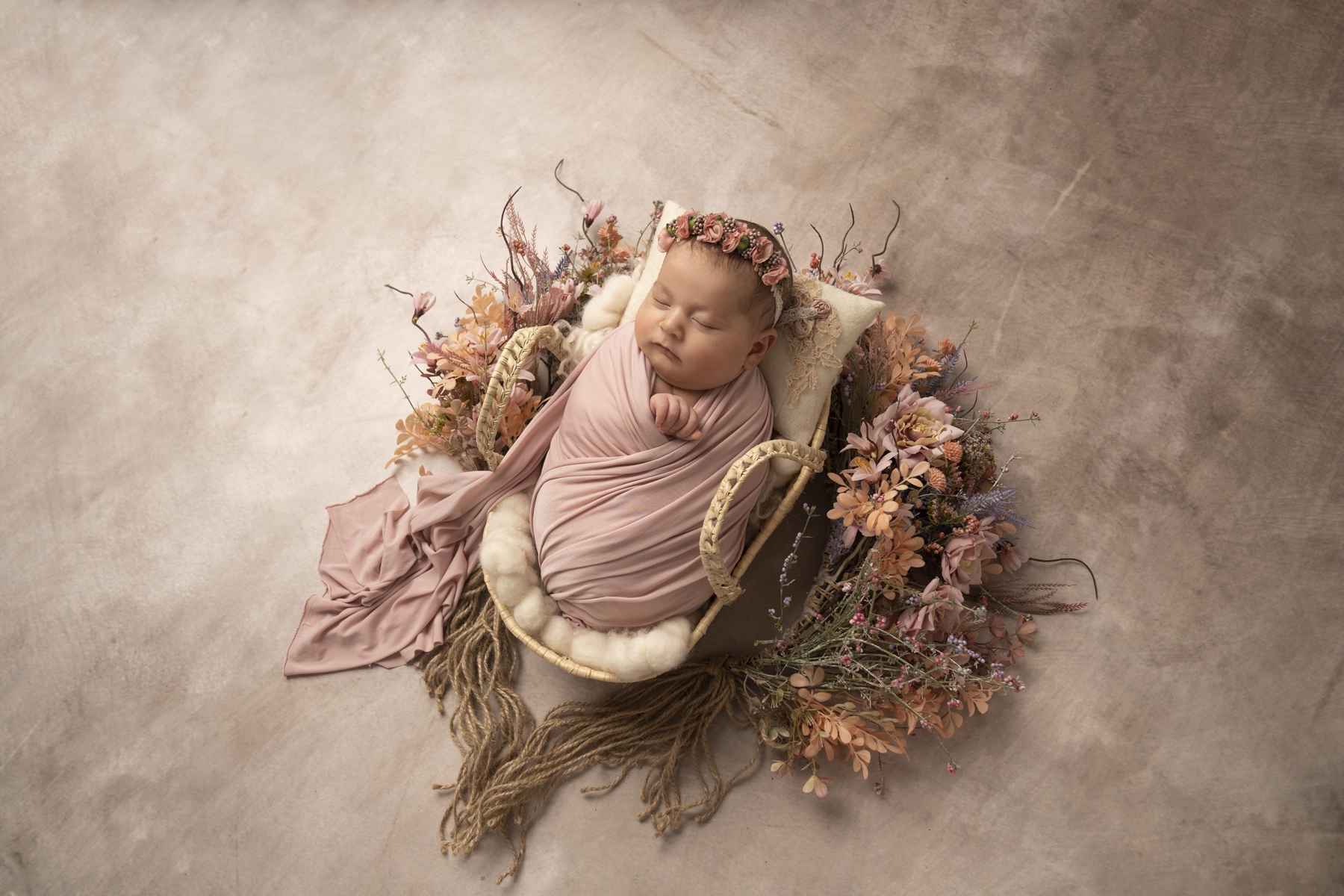 séance photo naissance au studio , bébé, béziers, gard, Hérault, Montpellier, naissance, Nîmes, nouveau-né, occitanie, photographe bébé, photographe naissance, photographe nouveau-né, séance photo bébé, séance photo naissance, séance photo nouveau-né, naissance, Photographe nouveau-né, naissance, bébé sur Montpellier, Nîmes, Béziers, l'Hérault, le Gard, photographe nouveau-né, photographe bébé, photographe naissance, séance photo bébé, séance photo naissance, séance photo bébé, studio photo, Montpellier, nîmes, hérault, gard, béziers, sète, occitanie