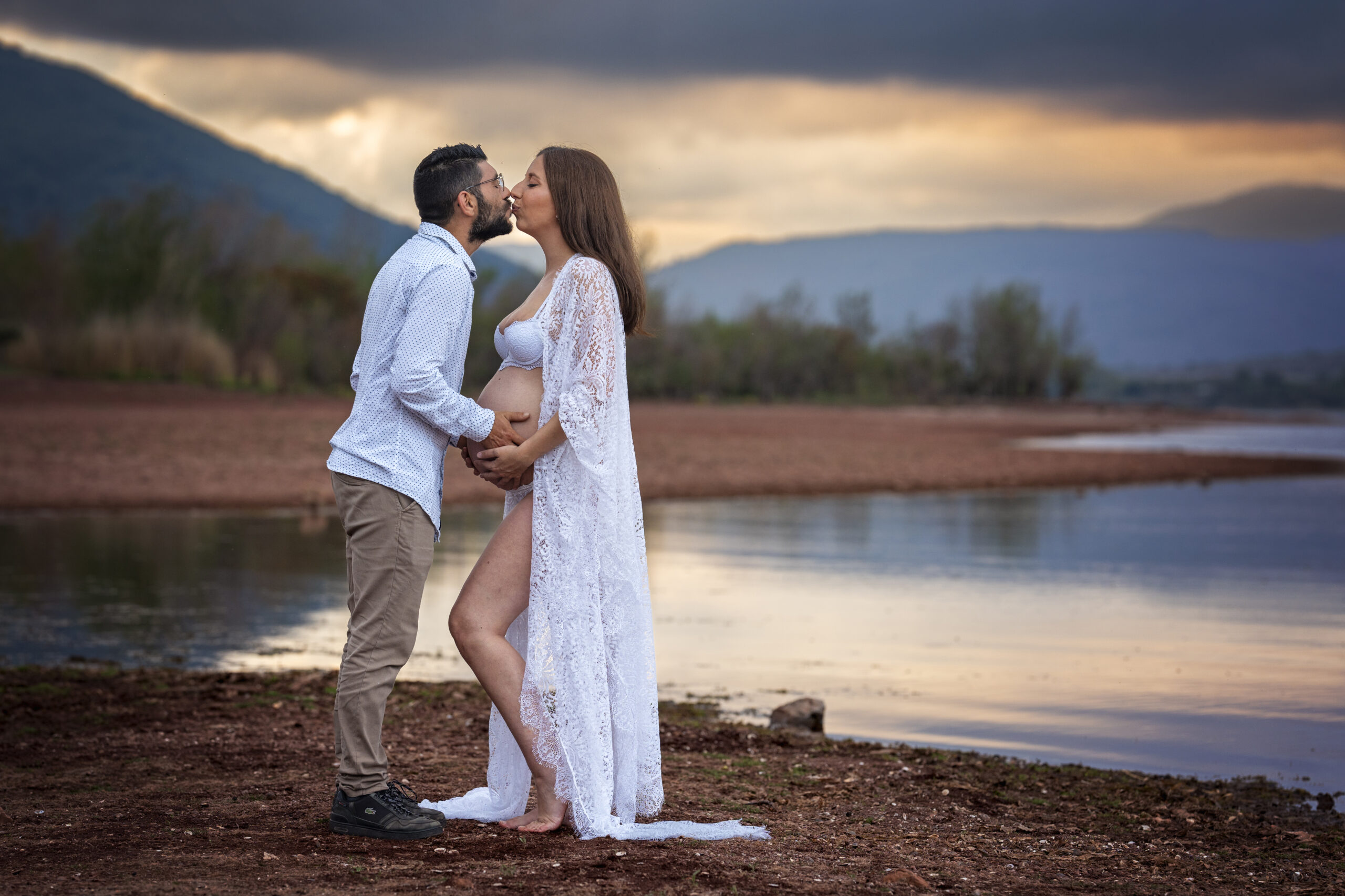 photographe-maternite-femme-enceinte-grossesse-seance-photo-studio-montpellier-beziers-nimes-herault-gard-occitanie (37)