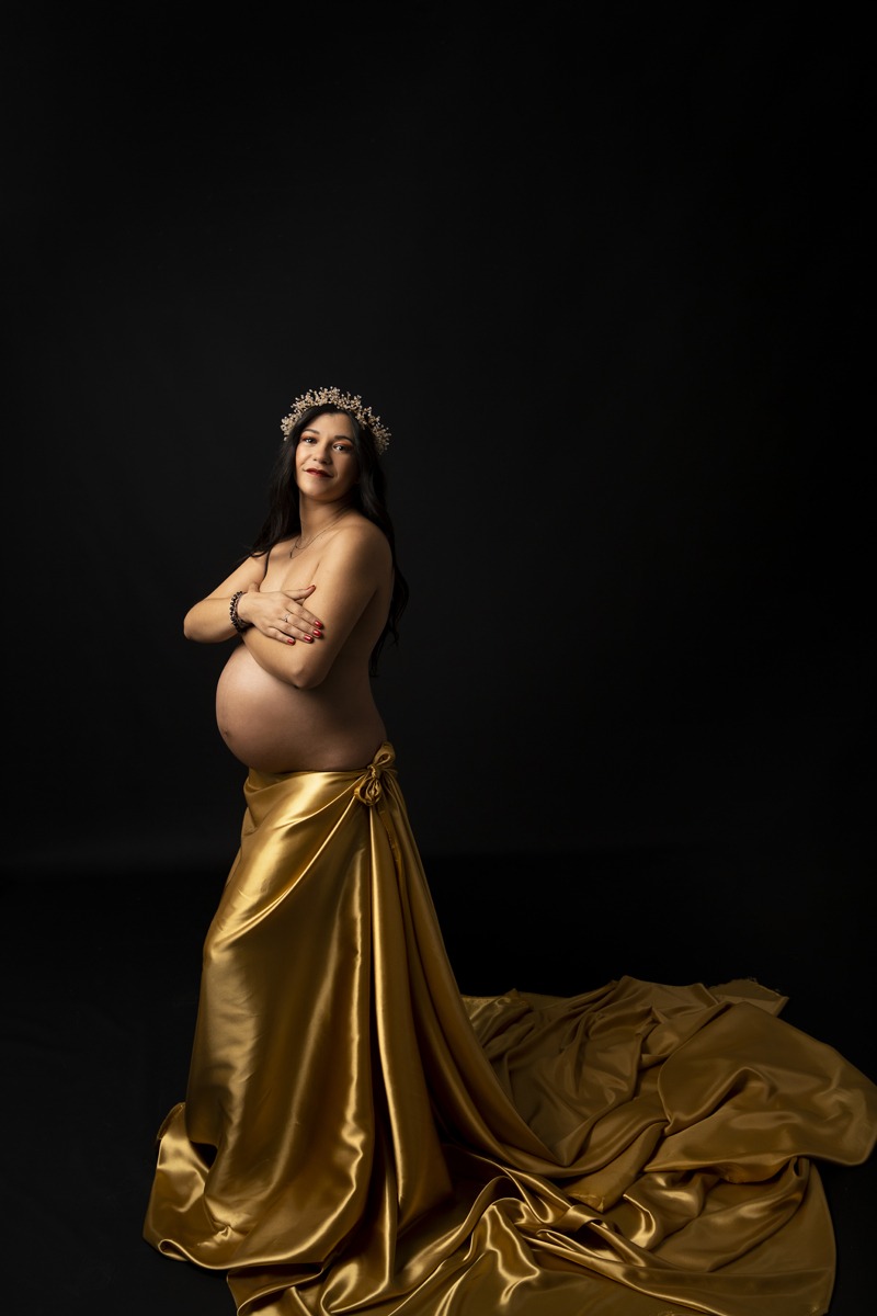 photographe-maternite-femme-enceinte-grossesse-seance-photo-studio-montpellier-beziers-nimes-herault-gard-occitanie (48)