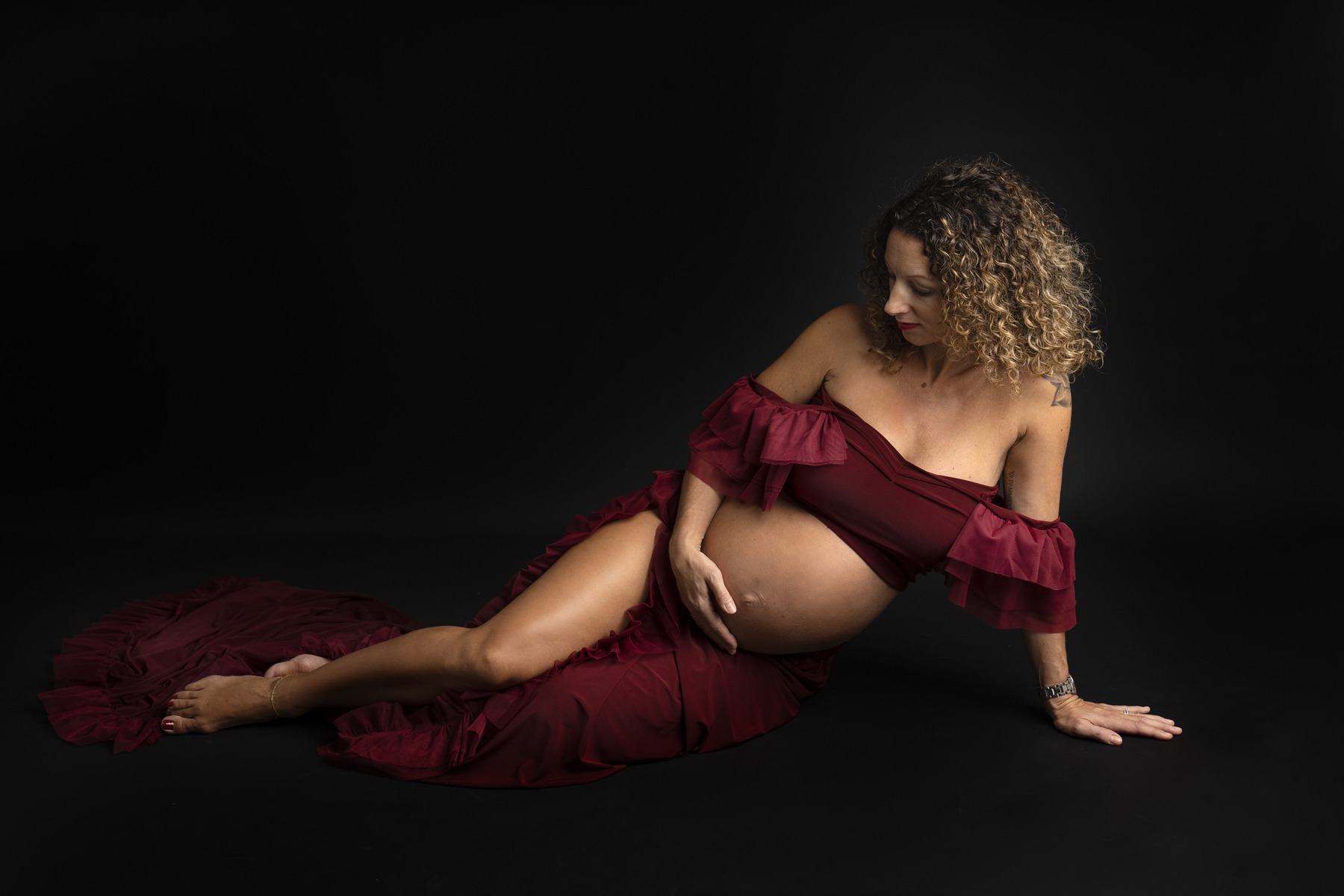 photographe-maternite-femme-enceinte-grossesse-seance-photo-studio-montpellier-beziers-nimes-herault-gard-occitanie (73)