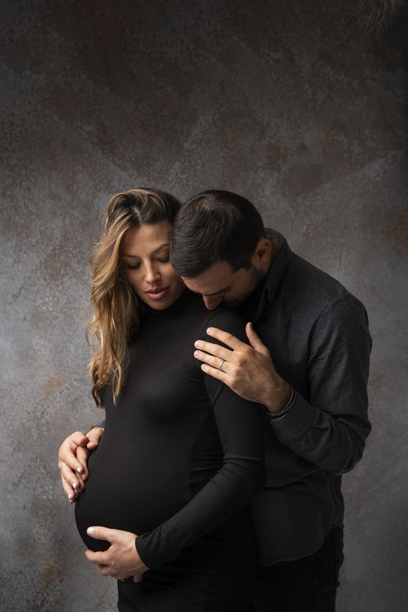 photographe-maternite-femme-enceinte-grossesse-seance-photo-studio-montpellier-beziers-nimes-herault-gard-occitanie (8)