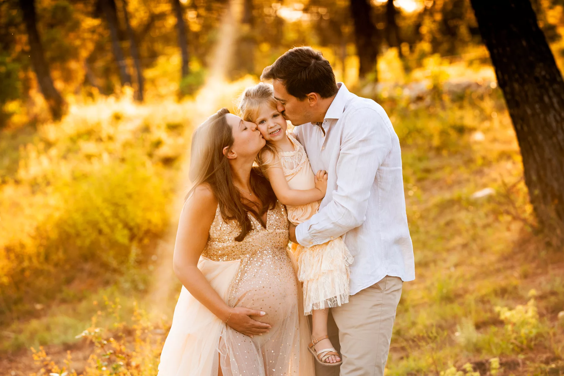 seance-photo-maternite-photographe-maternite-grossesse-femme-enceinte-montpllier-beziers-herault (34)