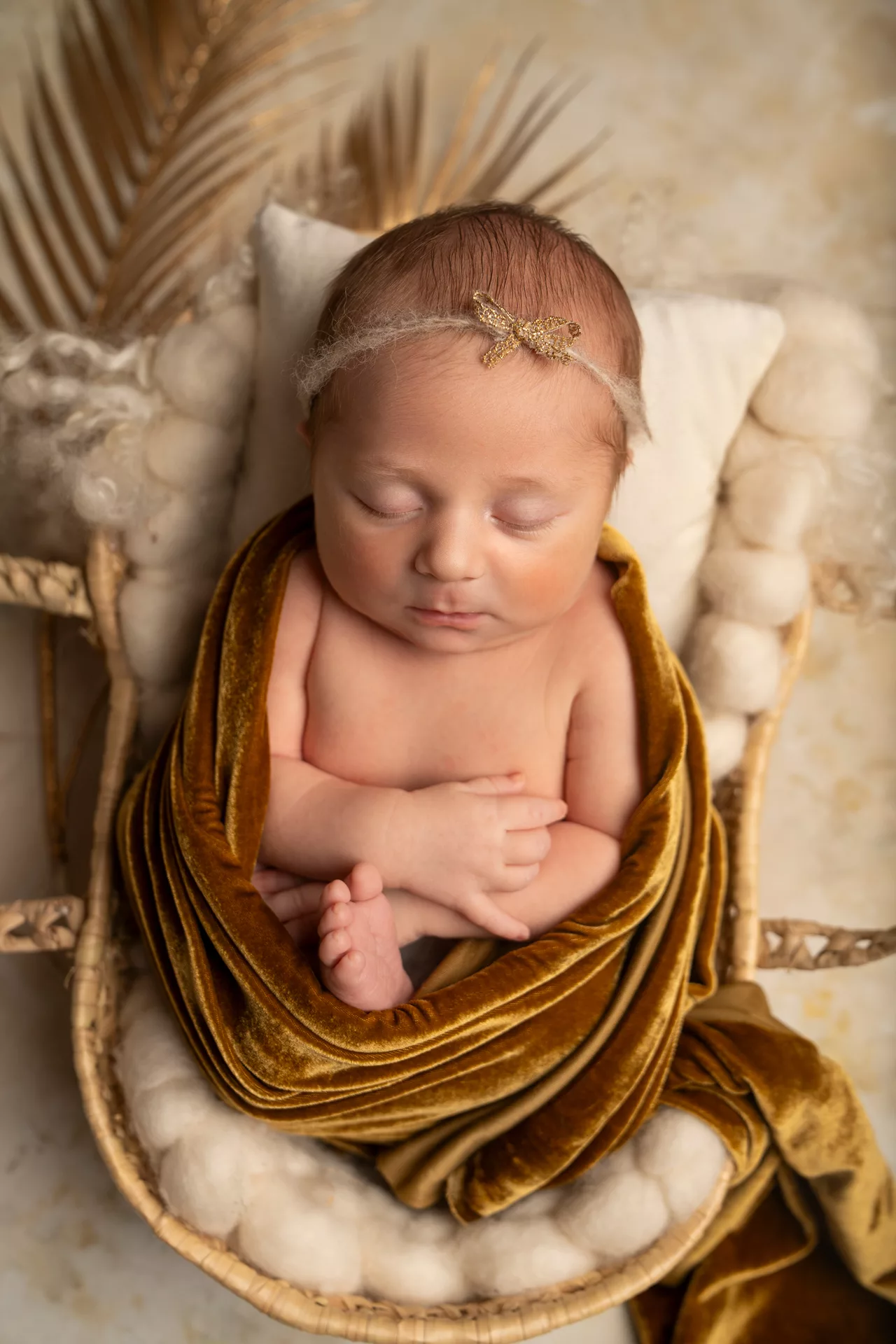 seance-photo-naissance-famille-studio-bebe-nouveaune-montpellier-herault-beziers-sete-agde-pezenas (12)