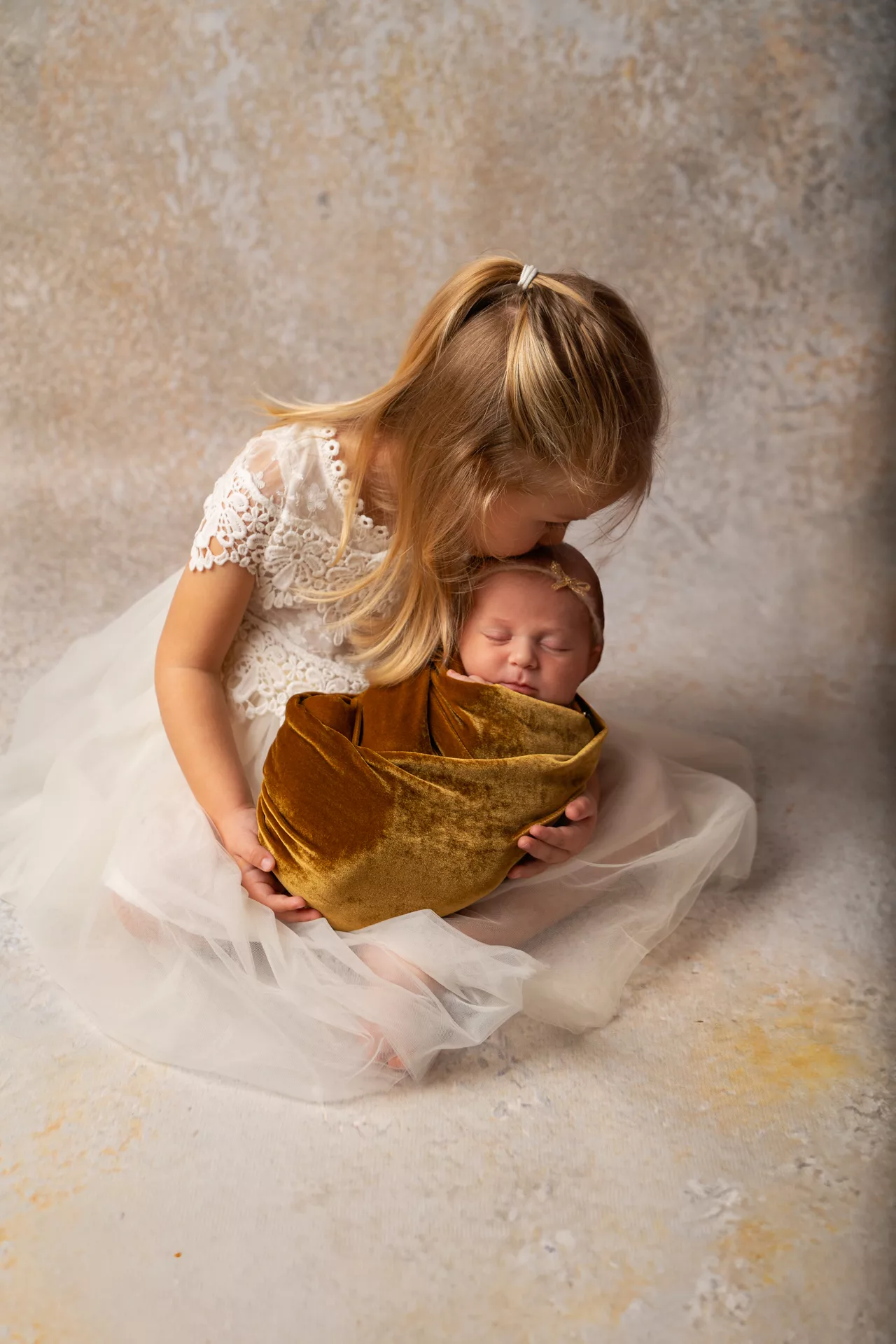 seance-photo-naissance-famille-studio-bebe-nouveaune-montpellier-herault-beziers-sete-agde-pezenas (23)