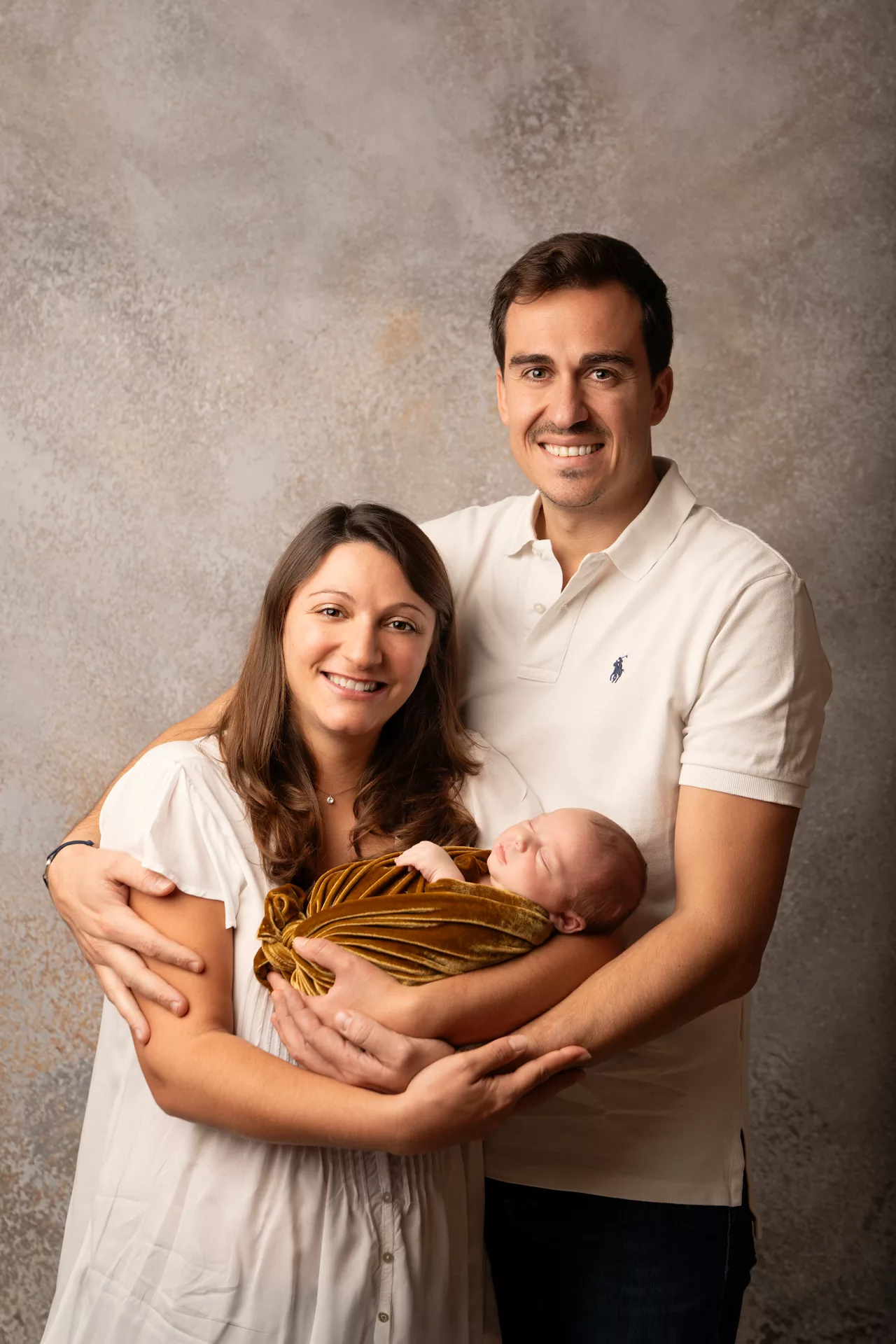 seance-photo-naissance-famille-studio-bebe-nouveaune-montpellier-herault-beziers-sete-agde-pezenas (26)