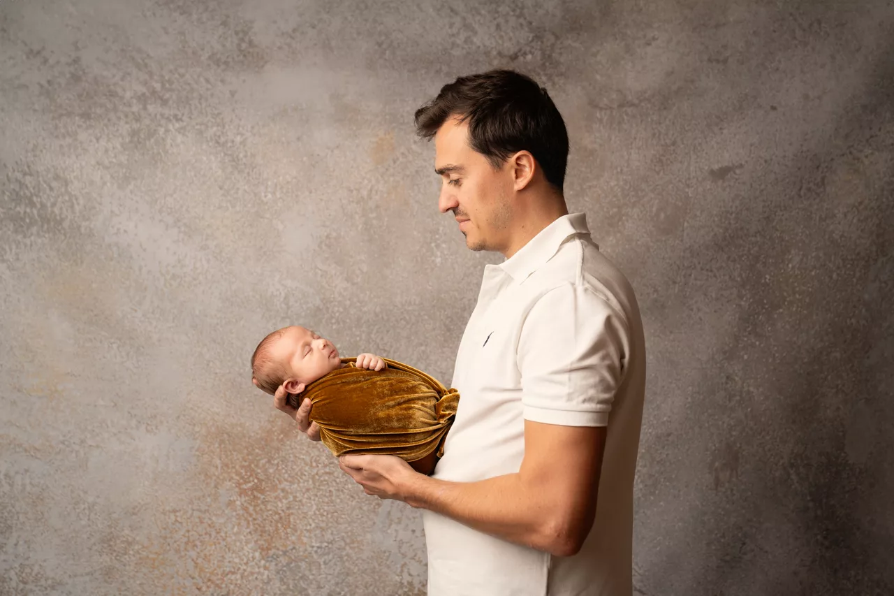 seance-photo-naissance-famille-studio-bebe-nouveaune-montpellier-herault-beziers-sete-agde-pezenas (31)