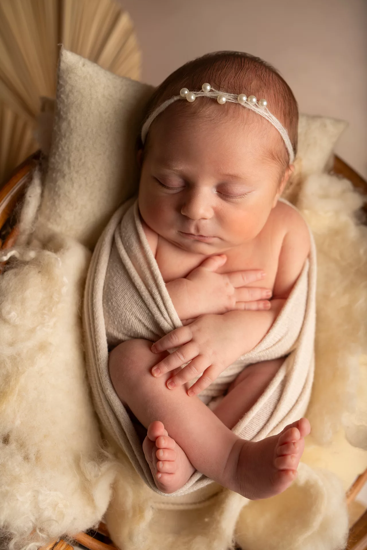 seance-photo-naissance-famille-studio-bebe-nouveaune-montpellier-herault-beziers-sete-agde-pezenas (6)